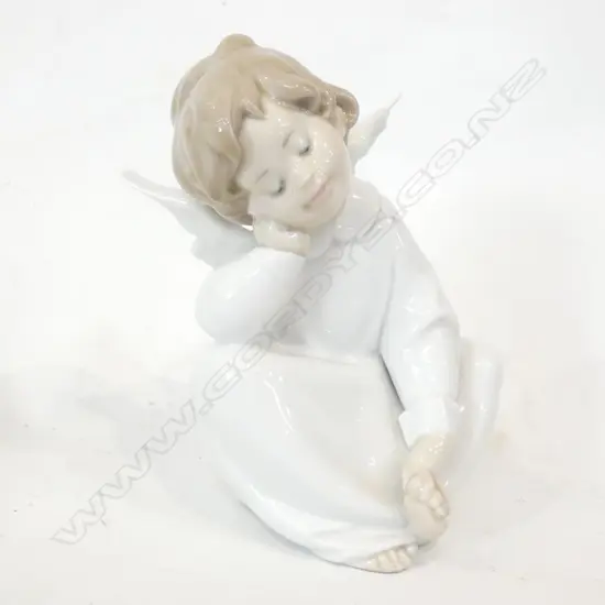 LLADRO #4961 'ANGEL DREAMING' H.160mm