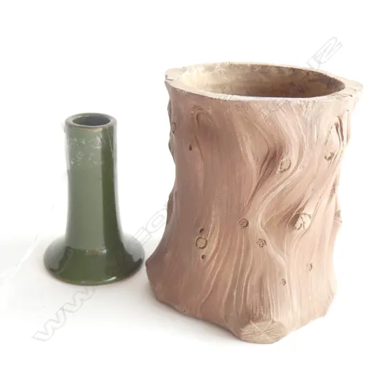 2 CERAMIC VASES; GREEN & FAUX WOOD YIXING WARE BOCCARO H.105mm