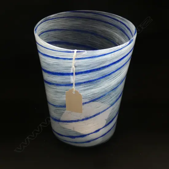 WHITEFRIARS RIBBON TRAILED BEAKER H.175mm.