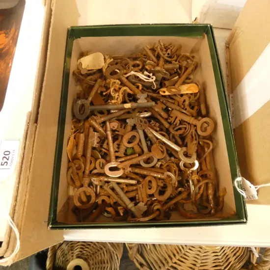 BOX ASST OLD KEYS