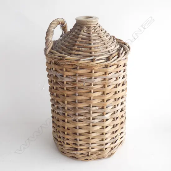 STONE CROCK  IN BASKET H. 340MM