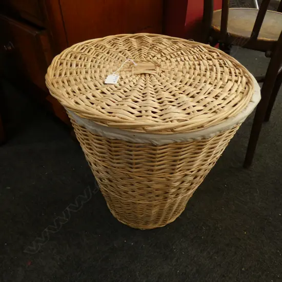 LAUNDRY HAMPER H.470mm + WOODEN BLOCKS 