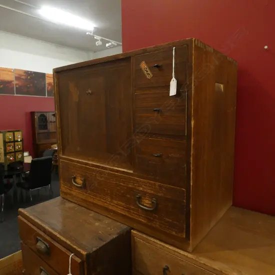SM VINTAGE JAPANESE KO-DANSU CABINET SM VINTAGE JAPANESE KO-DANSU CABINET - 7 DRAWERS / 2 HIDDEN IN CUPBOARD W/KEYS
