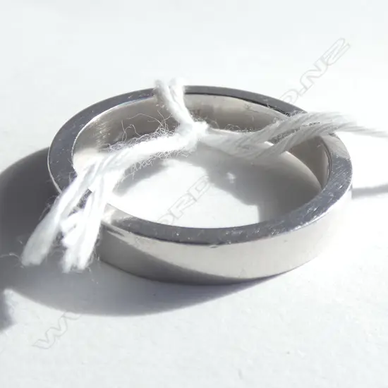 HEAVY PLATINUM BAND 11gm