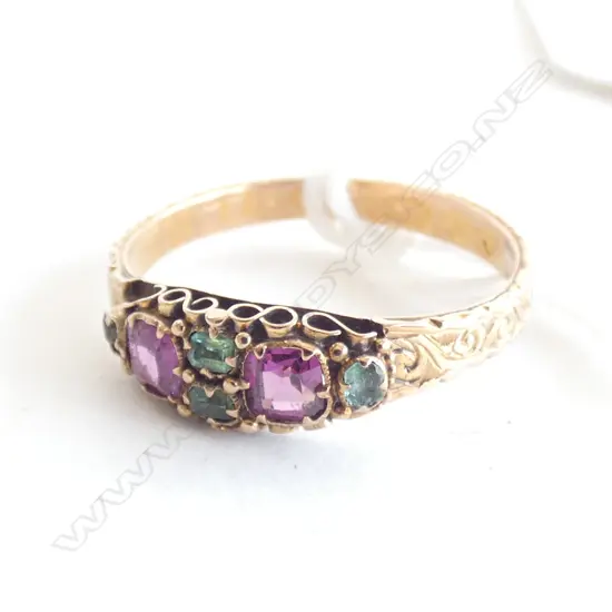 ANTIQUE 15 CT GOLD / EMERALD / ALMANDINE GARNET RING  2.1 GRAMS 