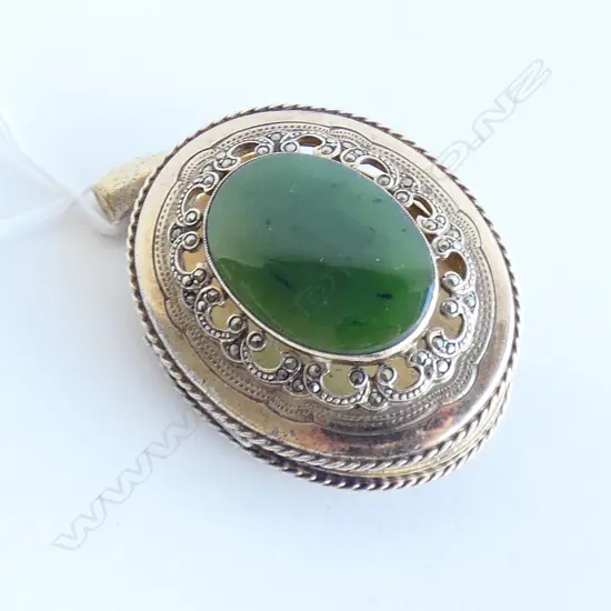 (20013) 'KCL' SILVER & GREENSTONE LGE LOCKET PENDANT