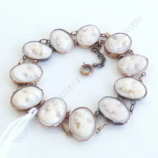 9CT CAMEO BRACELET
