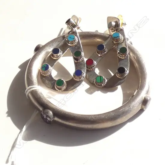 SILVER BANGLE AND PAIR EARRINGS STONE MISSING