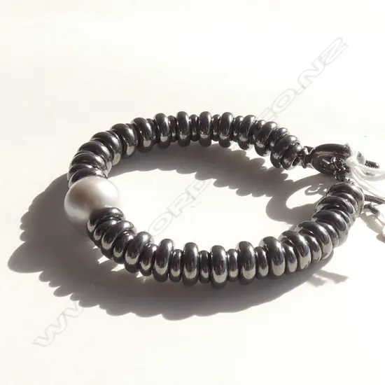 OXIDISED SILVER AND PEARL BRACELET
