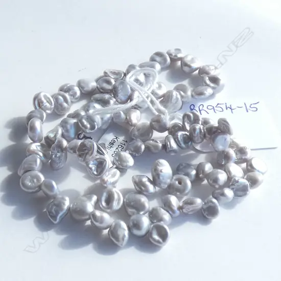 FRESH WATER PEARL NECKLACE