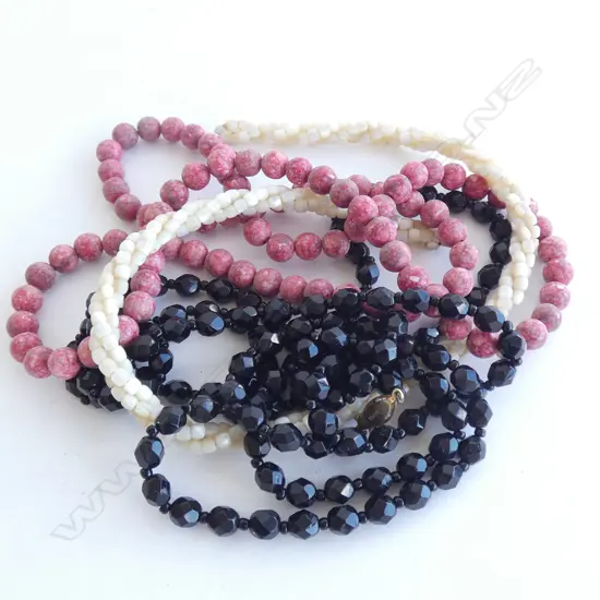 M.O.P NECKLACE/FRENCH GLASS NECKLACE/BEAD NECKLACE