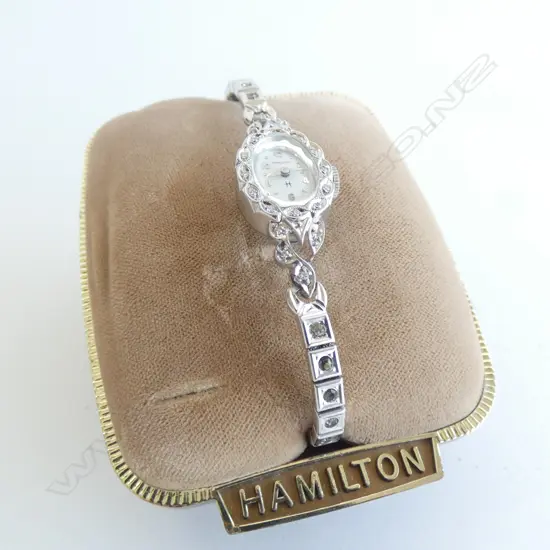 10CT WHITE GOLD PLATED WATCH - DIAMONDS TO THE CASE ONLY (BOXED)