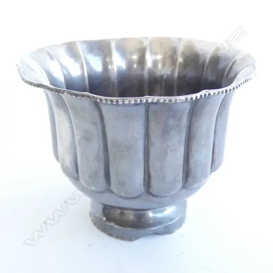 STG SILVER SCALLOPED BOWL DIA 120MM - MARKED 'PURE'  136GMS