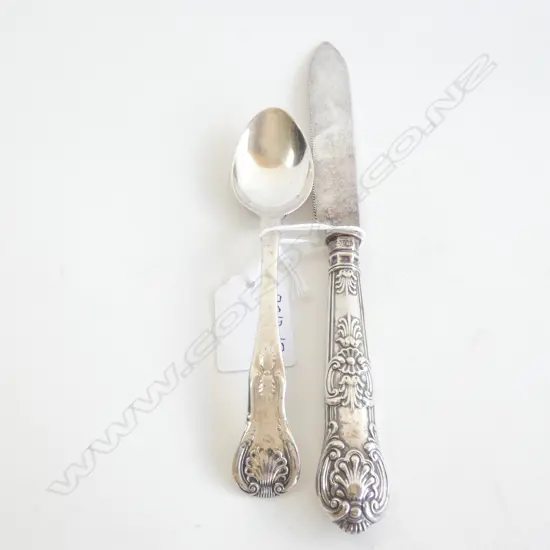 2 PCES STERLING SILVER, QUEEN'S PATTERN, KNIFE (w SIL BLADE) & TEAPSOON. 58gm