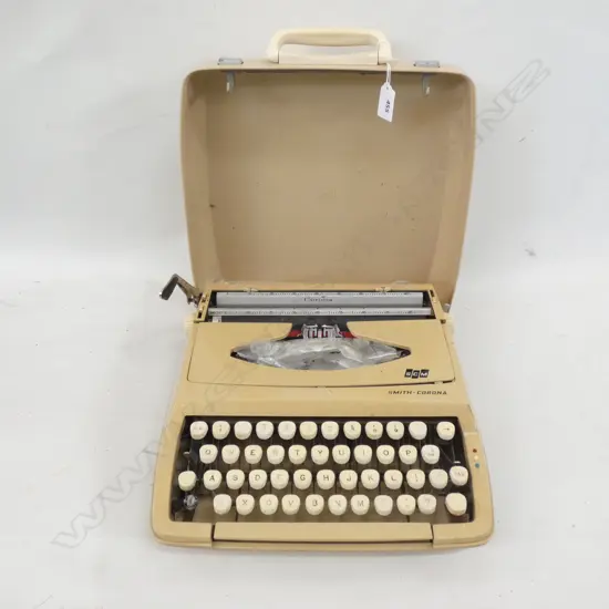 OLD PORTABLE TYPEWRITER