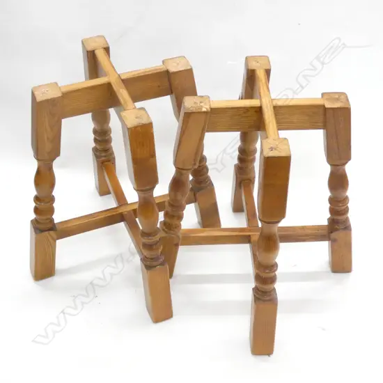 PR OAK STOOL LEGS NO SEAT H.435mm