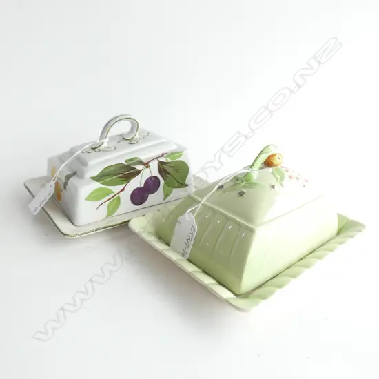 2 EARLY 20thC CHEESE DISHES FLORAL DECORATED