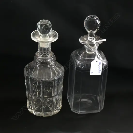 2 VICTORIAN 1/2 SIZE SPIRIT DECANTERS H.210mm