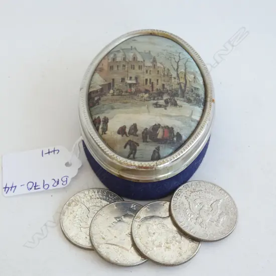 4 USA 1966 HALF DOLLAR COINS IN SM TIN 