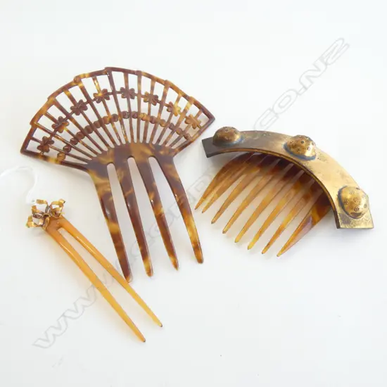 3 EDWARDIAN TORTOISESHELL HAIRCLIPS (MINOR FAULTS)