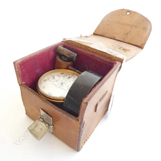 OLD ANEMOMETER IN ORIGINAL LEATHER CASE - DIA  60MM