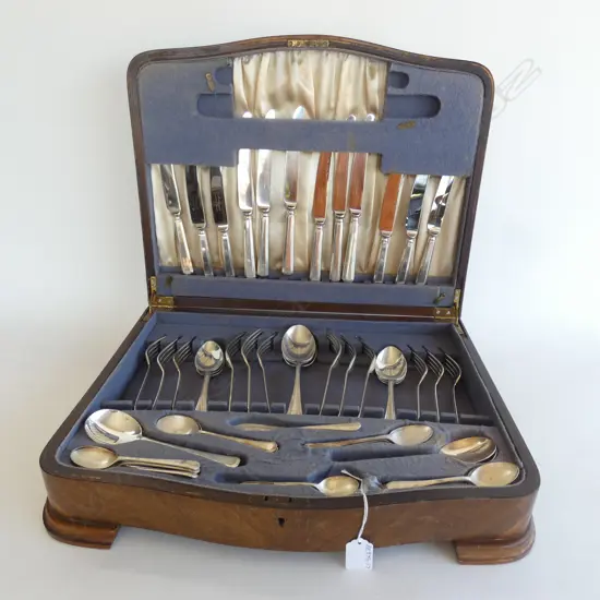 BOXED SILVER PLATE CUTLERY 