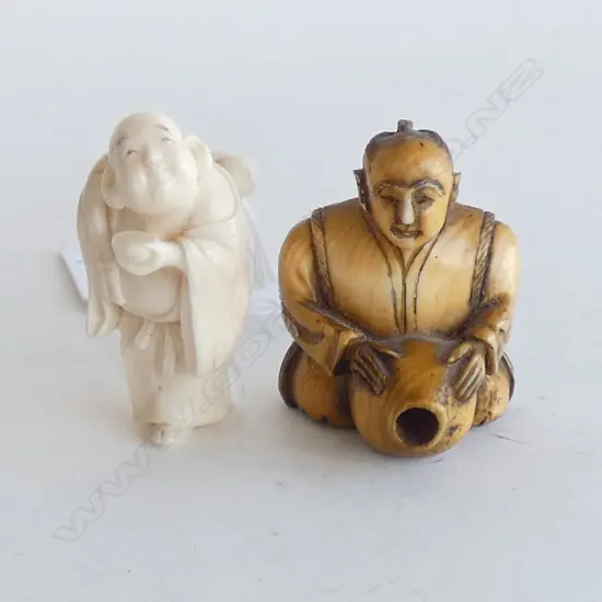 2 IVORY NETSUKE; FIGURES H.45mm