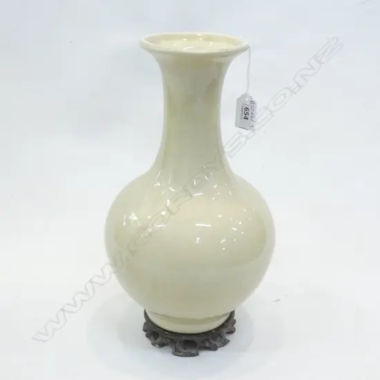 ORIENTAL PALE CRACKLE GLAZE VASE H.