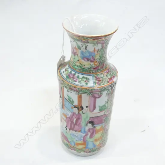 C.1910 CHINESE FAMILLE ROSE VASE H.210mm AF