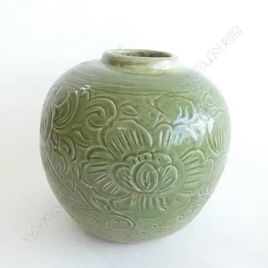 MING STYLE GREEN VASE H.190mm