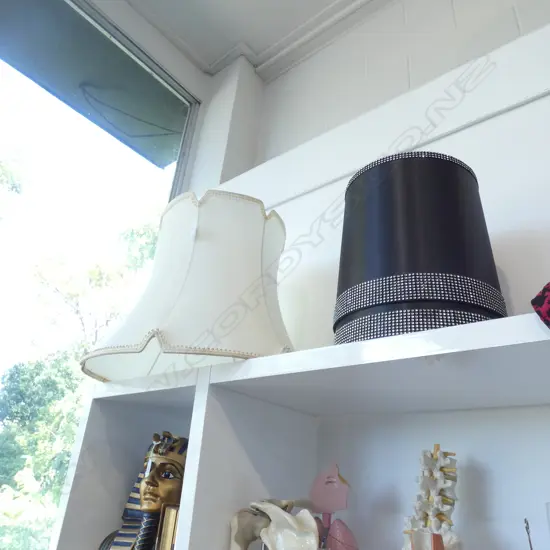 3 LAMPSHADES; BLACK PR + LARGE WHITE H.420mm