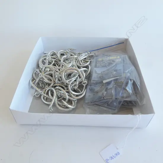 LG SELECTION NEW FISHING HOOKS 