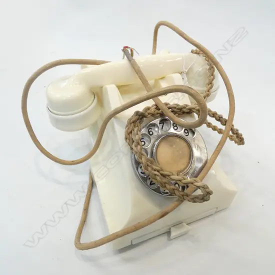 VINTAGE WHITE 'IVORY' TELEPHONE