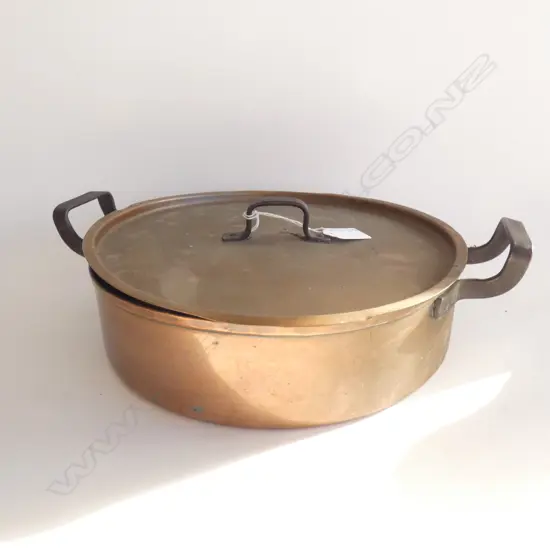 OLD COPPER PAN w. 2 HANDLES 270mm dia