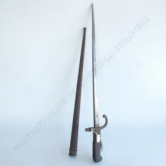 (19901) 1879 FRENCH BAYONET IN SCABBARD HOOKED QUILLION
