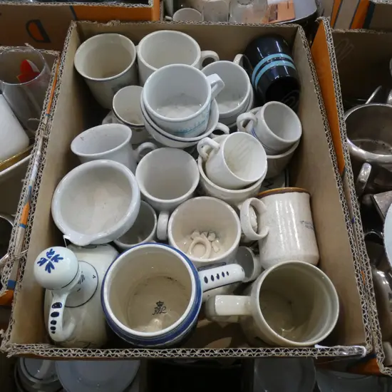 BOX OLD SHIP CHINA & BLUE & WHITE DECANTER / PLATE & TANKARD 