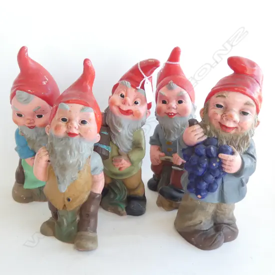 5 VINTAGE HEISSNER GARDEN GNOMES H.260mm