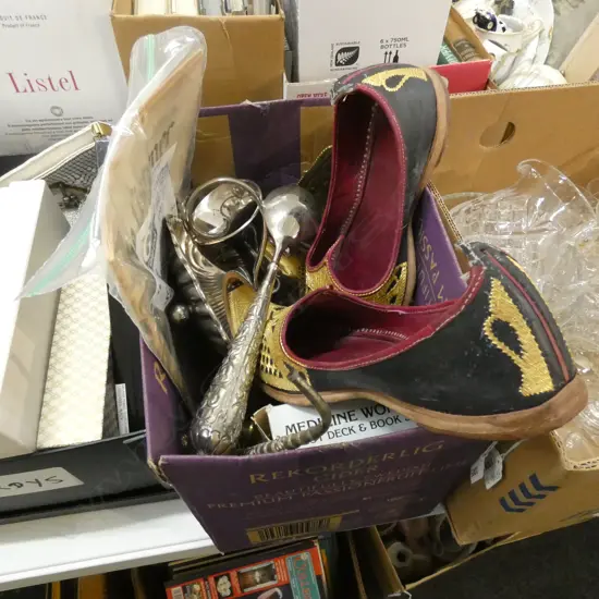 BOX LOT EP, ETHNIC SHOES, TAROT DECK, DOOR KNOB & PLATE ETC