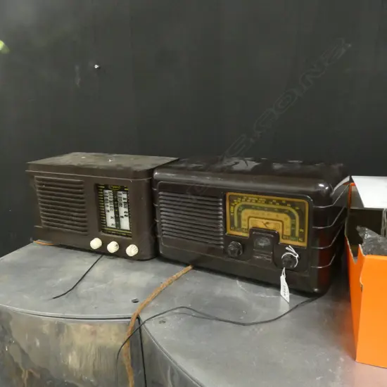 2 OLD BROWN BAKELITE VALVE RADIOS