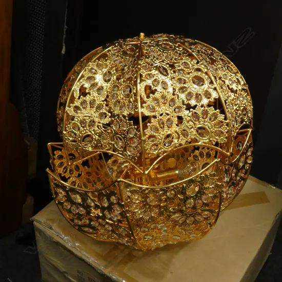 PR GOLD GILDED & CRYSTAL GLASS LIGHT FITTINGS DIA 500MM + ONE