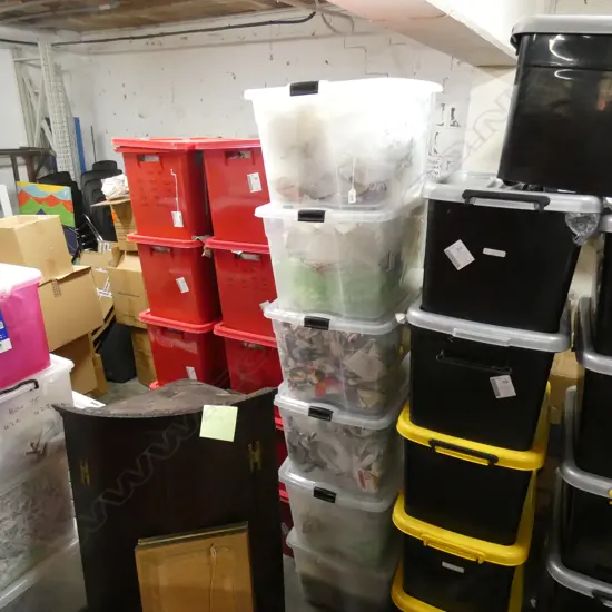 6 60 LTR PLASTIC STORAGE BINS WITH PACKING