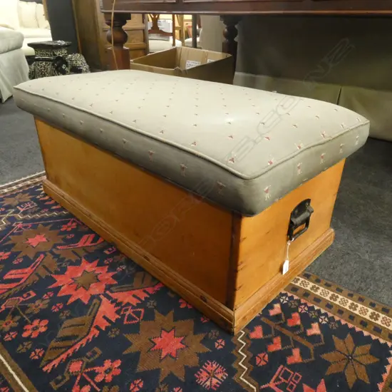 PINE TRUNK w. UPHOLSTERED TOP 