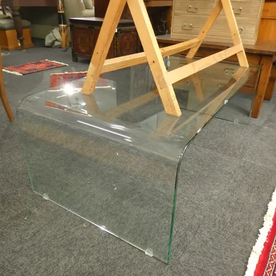 CONTEMPORARY GLASS COFFEE TABLE...