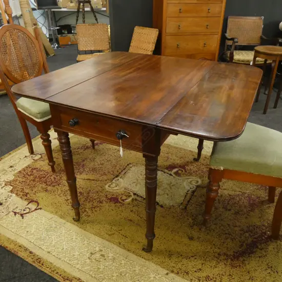 GEORGIAN PEMBROKE TABLE...