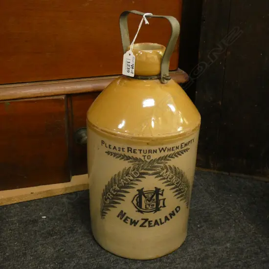 LG NZ GREY & MENZIES CROCK - H 390MM DAMAGE AROUND TAP