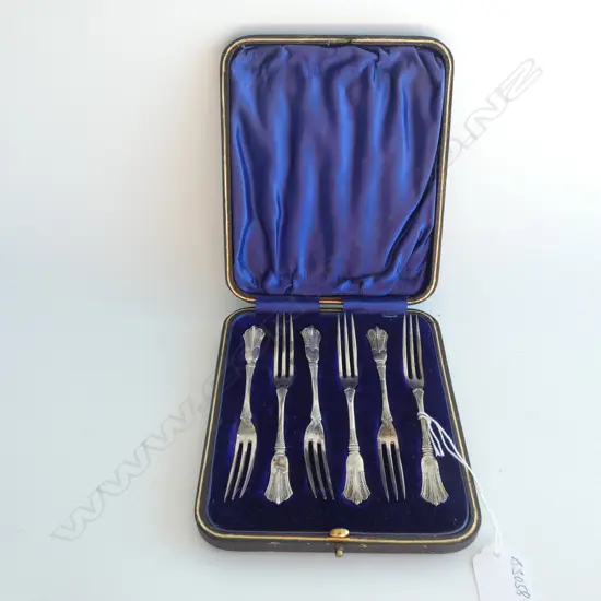 (0079) SET 6 EDW SILVER FRUIT FORKS SHEFF. 1910