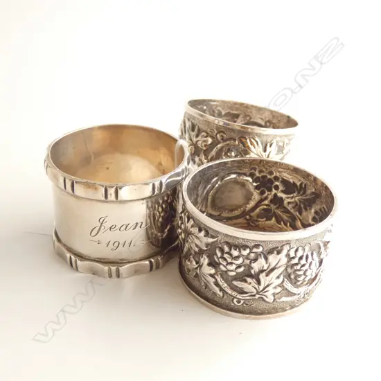 (16170) 3 OLD STG SILVER NAPKIN RINGS - 1 A PAIR  77GMS