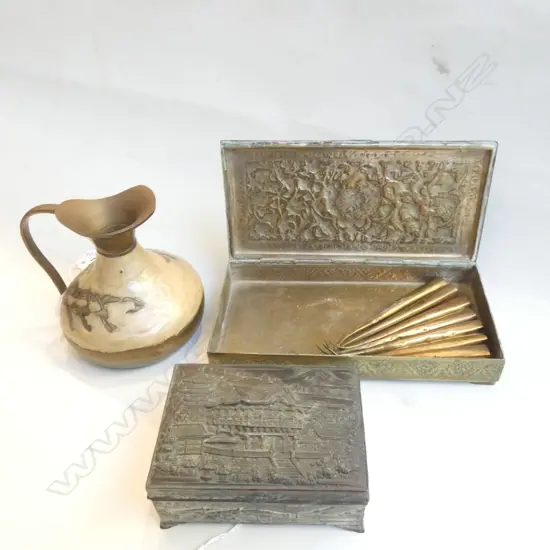 2 ORIENTAL METAL LIDDED BOXES + JUG H.100mm