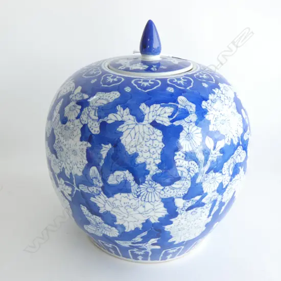 B/W GINGER JAR H.250mm