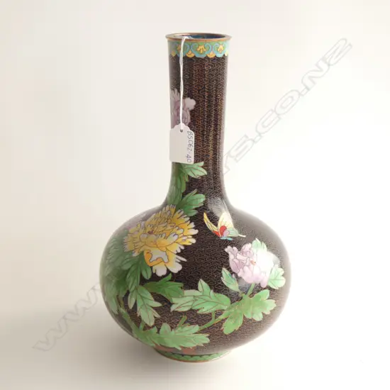 LG CLOISONNE VASE - CHRYSANTHEMUMS & BUTTERFLY H. 330MM